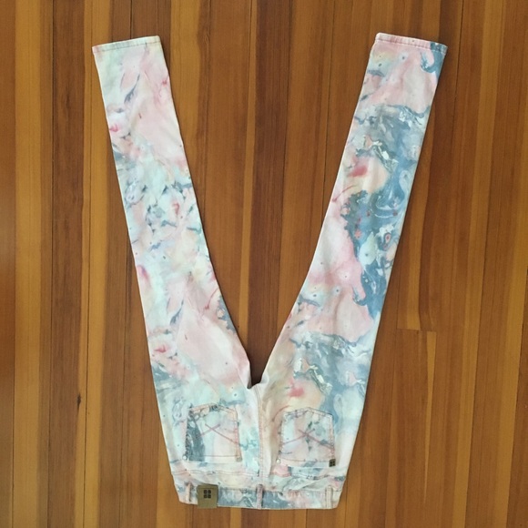 HP! Insight Marbelized Skinny Jeans - Picture 6 of 8